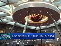 Sentuh All Time High, IHSG Pertahankan Level 6.700-an