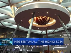 Sentuh All Time High, IHSG Pertahankan Level 6.700-an