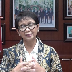 Menlu RI: 73 Ribu WNI Diselamatkan Sepanjang Tahun 2021
