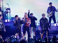 Singapura Menang Banyak Bikin Konser Coldplay 6 Hari, RI?