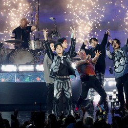 Coldplay Datang Bikin Ekonomi RI Bisa Terbang, Ini Buktinya
