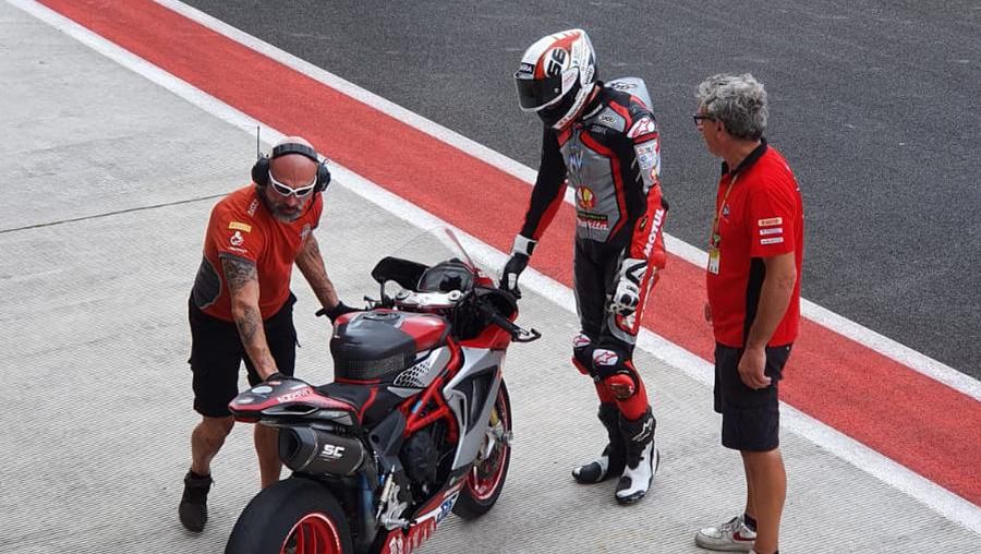 Apresiasi Nasabah, BRI Bawa Nasabah Affluent Hadiri World Superbike
Championship
