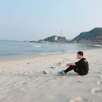 Park Sin Hye Hamil, Ini Potret Choi Tae Joon Calon Suaminya