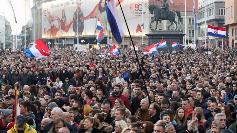 Demonstrators gather at Ban Jelacic Square to protest against coronavirus disease (COVID-19) measures, in Zagreb, Croatia November 20, 2021. REUTERS/Antonio Bronic
