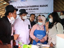 PNM Beri KUR Untuk Petani Pisang di Sukabumi