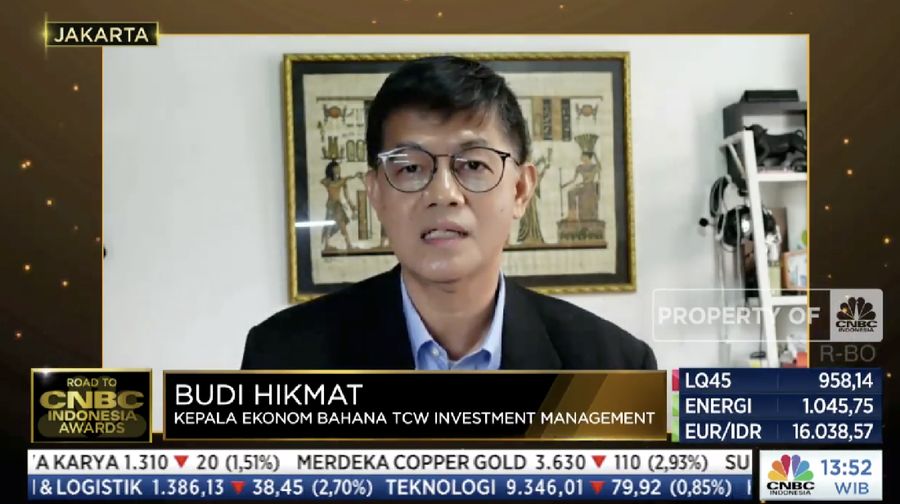 The Best Performing Asset Management Company In Global Fund 2021, Kepala Ekonom PT Bahana TCW Investment Management, Budi Hikmat
