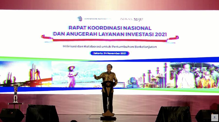 Presiden Joko Widodo dalam Rapat Koordinasi Nasional dan Anugerah Layanan Investasi 2021. (Tangkapan Layar Youtube BKPM TV - Invest Indonesia)