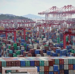 Ekspor ke AS Naik 8%, RI Mulai Ketiban Berkah Perang Dagang AS-China?