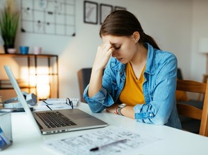 Berita Perang Bikin Cemas? Simak Saran Dokter Spesialis Jiwa