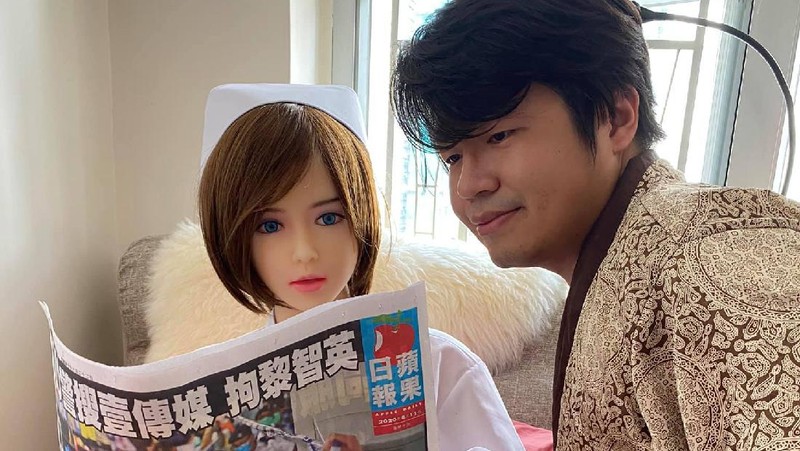 Pria Hidup dengan Boneka Sex Xie Tianrong (Tangkapan Layar via Facebook/謝天榮)