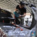 Ternyata Tak Cuma Mobil, Penjualan Sepeda Motor Juga Ambrol