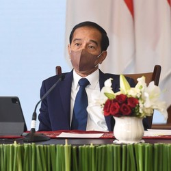 'Hantu' yang Ditakutkan Jokowi Mulai Gentayangan! Hiii...