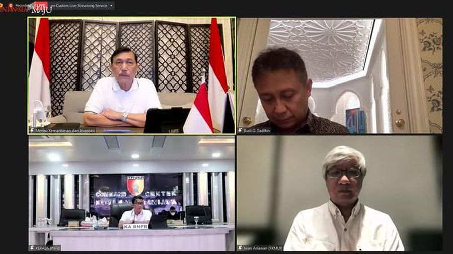 Konferensi Pers mengenai Respon Pemerintah Dalam Menghadapi Varian Omicron, 28 November 2021