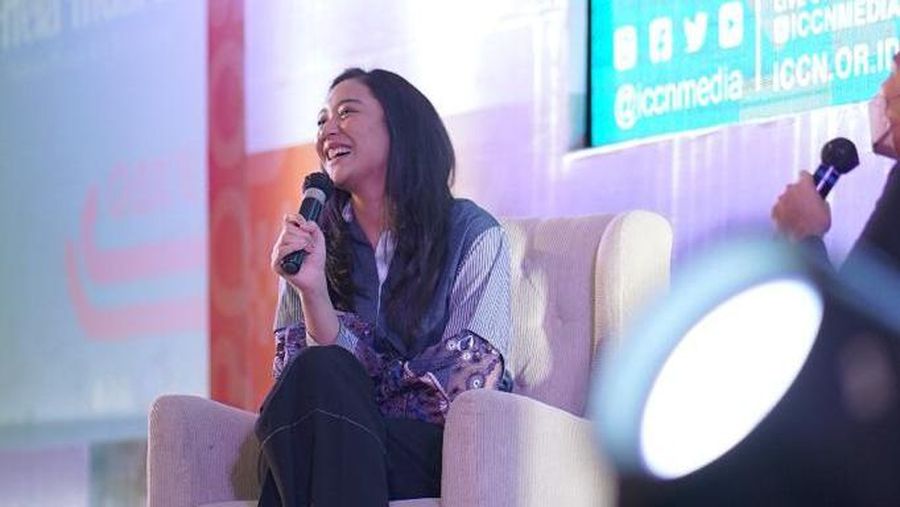 Staf Khusus Presiden Putri Tanjung dikukuhkan sebagai Dewan Kehormatan Indonesia Creative Cities Network (ICCN). Pengukuhan ini dilakukan di depan ratusan pelaku industri kreatif, dan beberapa kepala daerah yang hadir di sela sela acara Indonesia Creative Cities Conference di Pekanbaru, Riau, Sabtu (27/11/2021).