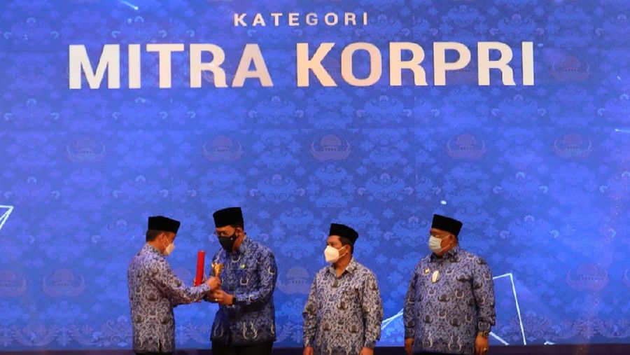 Anugrah KORPRI (Dok: Taspen)