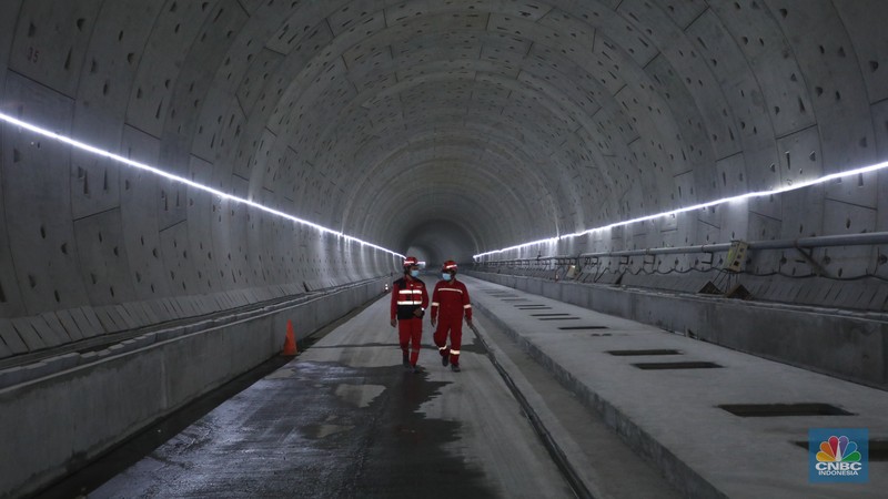 Keterangan Pers Presiden RI, Jokowi Setelah Meninjau Pintu Masuk Tunnel 2 Proyek KCJB, 17 Januari 2022