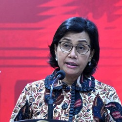 Sri Mulyani Kesal: Pinjol Ilegal Lebih dari Lintah Darat!