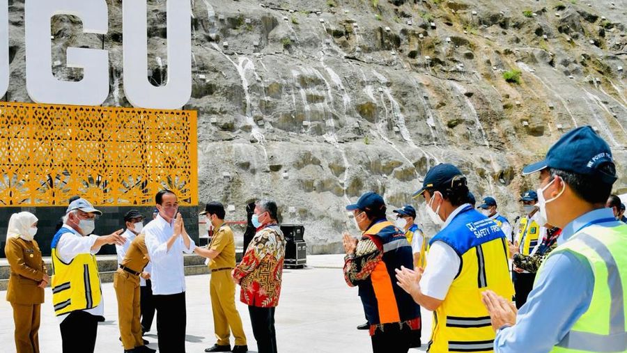 Peresmian Bendungan Tugu dan Bendungan Gongseng, Trenggalek, Selasa (30/11/2021). (Dok: Biro Pers Sekretariat Presiden)