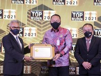 Dirut Jasa Raharja Raih Top CEO in Strategic Leadership