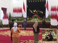 Jokowi Lantik 7 Anggota Komisi Nasional Disabilitas