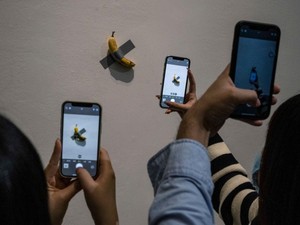 Karya Seni Pisang Dilakban Jadi Iklan Buat Super Bowl