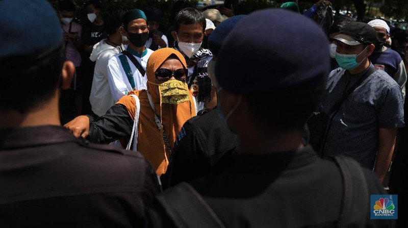 Aksi relawan 212 d Jakarta (CNBC Indonesia/Muhammad Sabki)