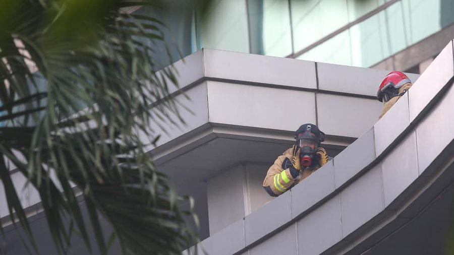 Kebakaran Gedung Cyber 1 Mampang. (Detikcom/Grandyos Zafna)