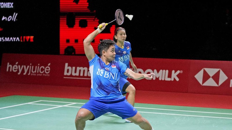 Greysia Polii/Apriyani Rahayu dinobatkan BWF menjadi ganda putri terbaik 2021. (AP/Dita Alangkara)