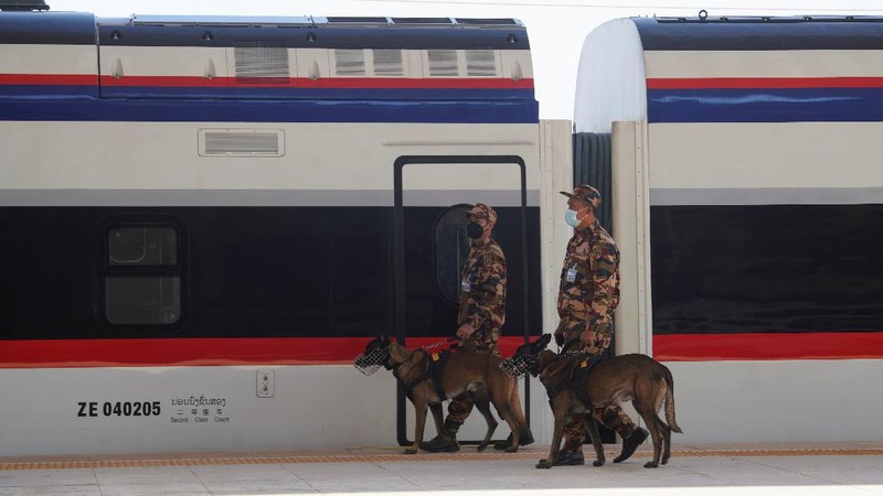 Peresmian proyek kereta cepat Laos-China. (REUTERS/PHOONSAB THEVONGSA)