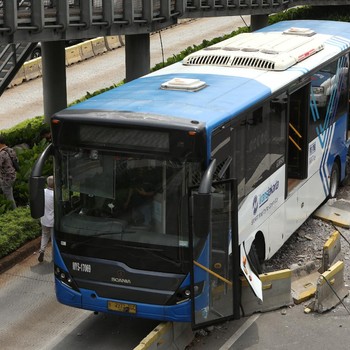 Beruntun, Bus TransJakarta Kembali Kecelakaan