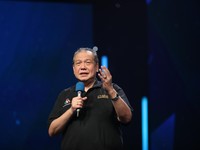 Misi Besar CT: Berantas Kemiskinan Lewat Pendidikan