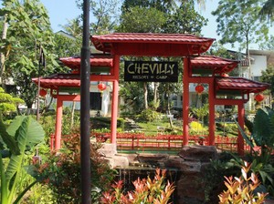 Chevilly Resort and Camp: Harga Tiket, Kamar, Wahana, dan Spot Foto