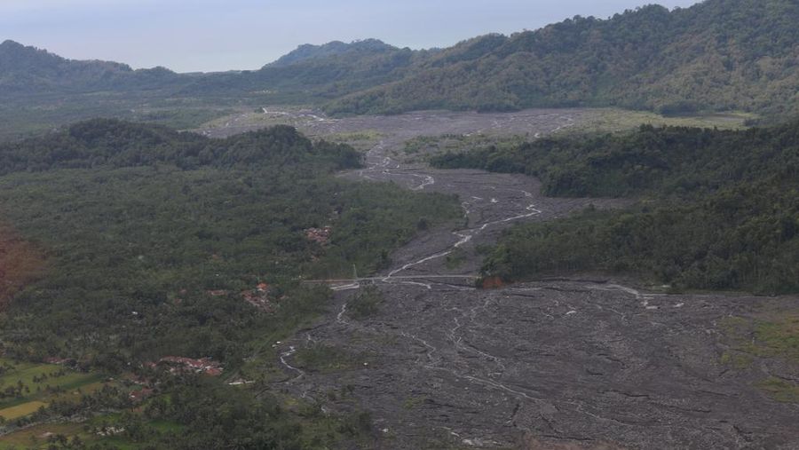Erupsi Gunung Semeru (BNPB)