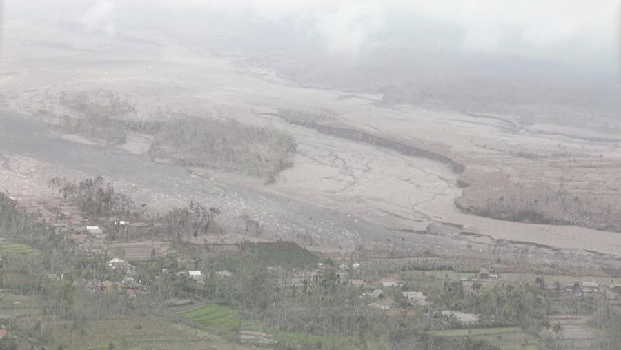 Erupsi Gunung Semeru (BNPB)