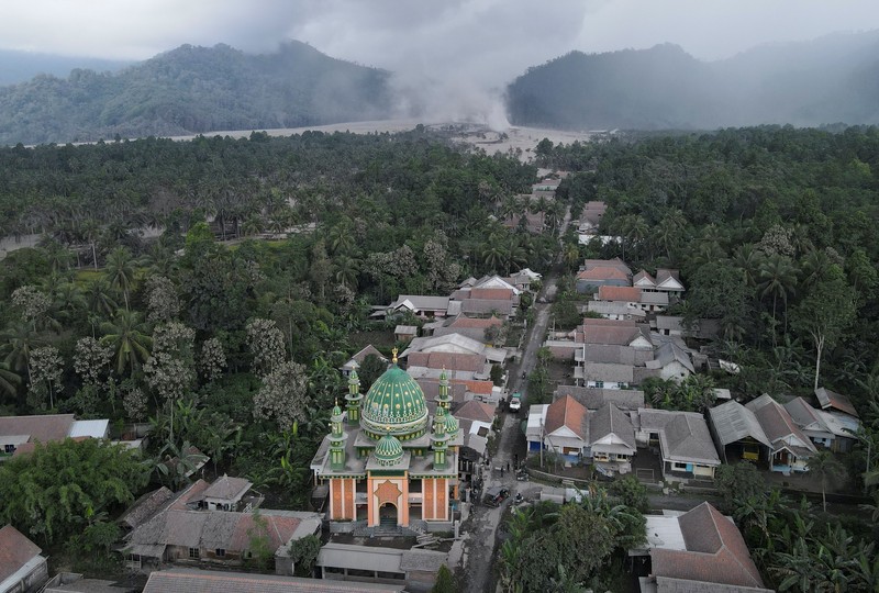 Erupsi Gunung Semeru (BNPB) Erupsi Gunung Semeru (BNPB)