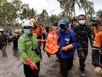 Bukan Cuma Awan Panas, Waspadai Terjangan Banjir Lahar Dingin