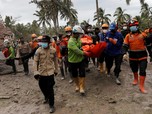 Basarnas: Pencarian Korban Erupsi Semeru Terkendala Hujan