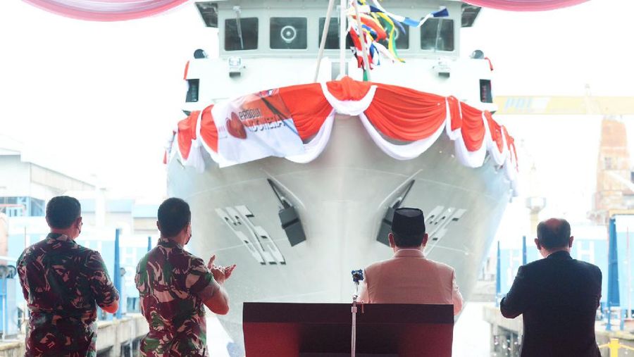 Kapal Cepat Rudal (KCR) 60 Meter di PT PAL, Surabaya (Dokumentasi Biro Humas Setjen Kemhan)