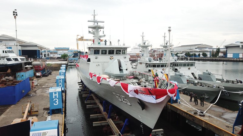 Kapal Cepat Rudal (KCR) 60 Meter di PT PAL, Surabaya (Dokumentasi Biro Humas Setjen Kemhan) Kapal Cepat Rudal (KCR) 60 Meter di PT PAL, Surabaya (Dokumentasi Biro Humas Setjen Kemhan)