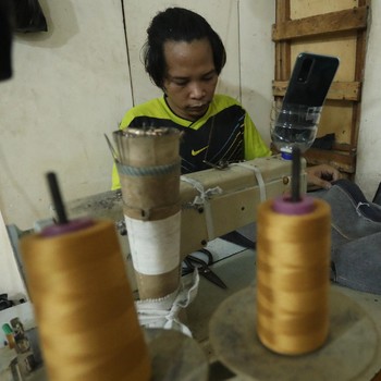 Harga Kapas Menggila, Harga Kaos di Pabrik Ikut 'Terbang'