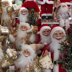 5 Inspirasi Kado Natal Unik untuk Keluarga