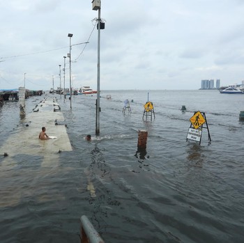 Intip Banjir Rob di Muara Angke & Sunda Kelapa Jakarta Utara