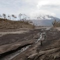 Simak! Begini Status Terkini Gunung Semeru-Merapi