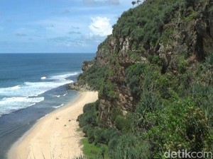 Pesona Pantai Watunene Bak Surga Tersembunyi, Ini Daya Tariknya