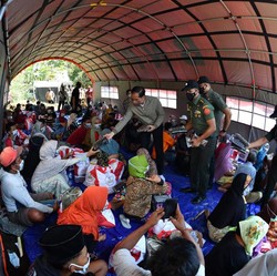 Seperti Ini Cerita Warga Terdampak Erupsi Semeru ke Jokowi