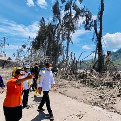 Janji Jokowi: Relokasi Rumah Korban Terdampak Erupsi Semeru