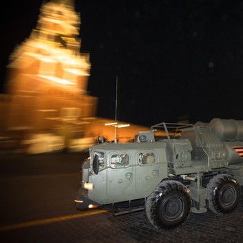 Ini Potret Rudal 'Jumbo' S-400 Rusia, RI Mau Borong?