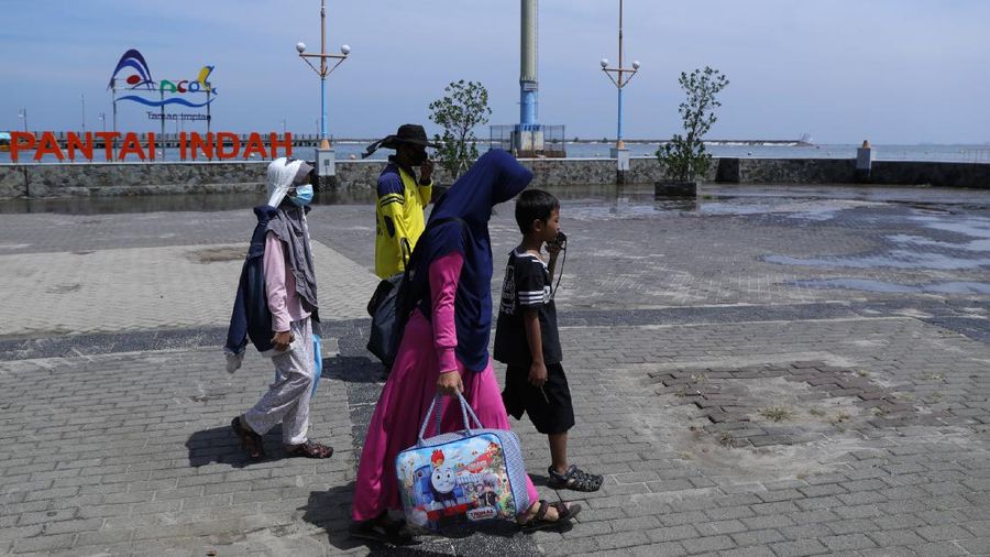 Banjir Rob di Pantai Ancol (CNBC Indonesia/Tri Susilo)