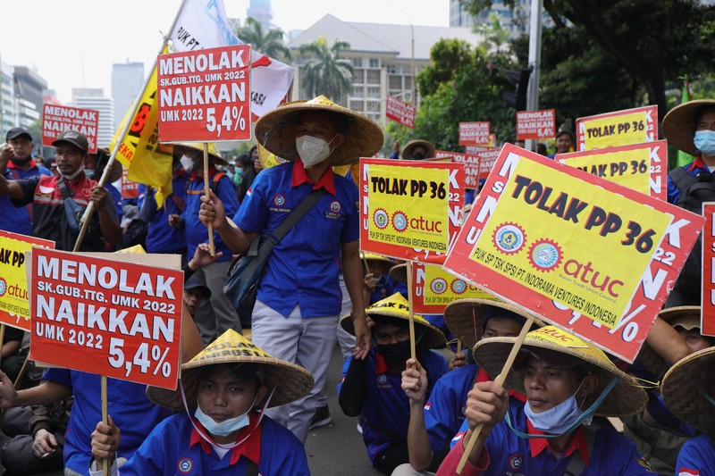 Demo Buruh di Patung Kuda (CNBC Indonesia/Tri Susilo) Demo Buruh di Patung Kuda (CNBC Indonesia/Tri Susilo)