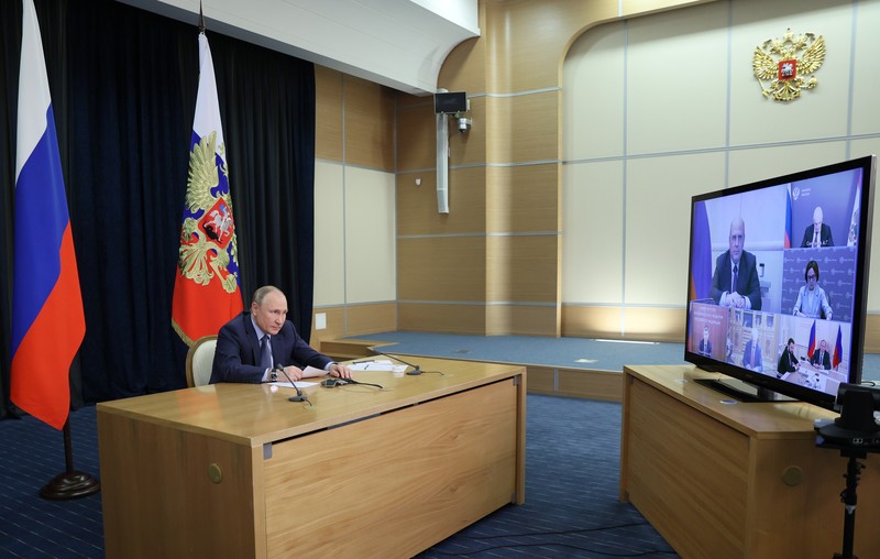 USA-RUSSIA/BIDEN-PUTIN Russian President Vladimir Putin holds talks with U.S. President Joe Biden via a video link in Sochi, Russia December 7, 2021. Sputnik/Mikhail Metzel/Pool via REUTERS ATTENTION EDITORS - THIS IMAGE WAS PROVIDED BY A THIRD PARTY.